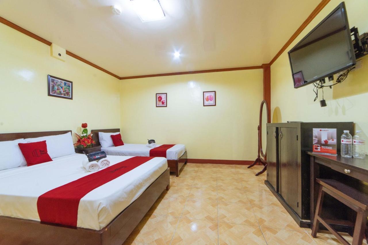 Hotel Reddoorz Near Golden Sarok Shrine Kalibo Exterior foto