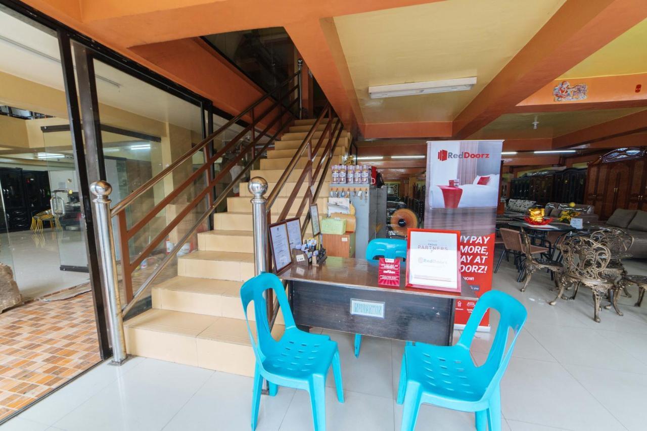 Hotel Reddoorz Near Golden Sarok Shrine Kalibo Exterior foto